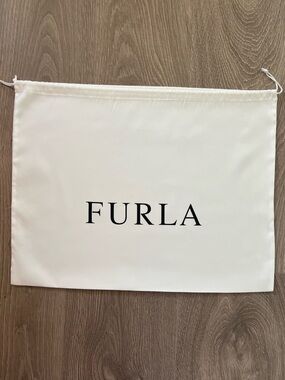 Furla dust bags (C546)
